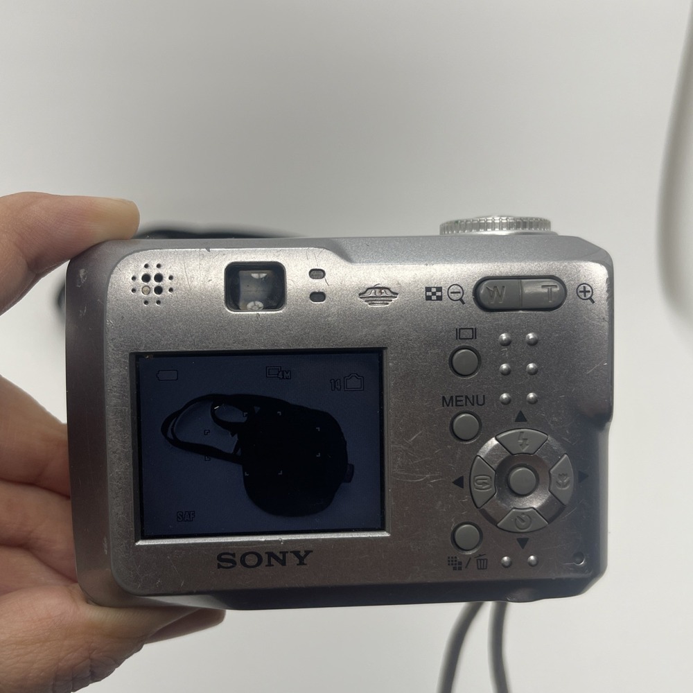 Sony Cyber-shot Carl‎ Zeiss DSC-S60 256MB Digital Camera Silver TESTED WORKING - Picture 10 of 16